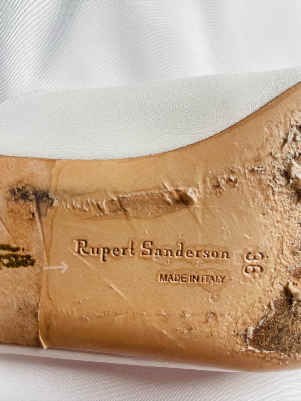 Rupert Sanderson London Pearl Buckle Pointed-Toe Slingback Pumps - Picture 7 of 8